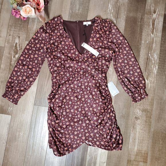 NWT Wrap Front Floral Ruched Mini Dress by NSR/Napean Sea Road Size Medium - Picture 6 of 16